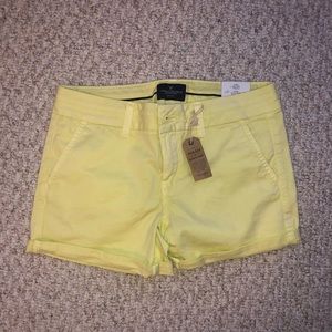 American Eagle Midi shorts